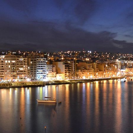Luxe Apartment With Valletta And Harbour Views Sliema Exteriér fotografie