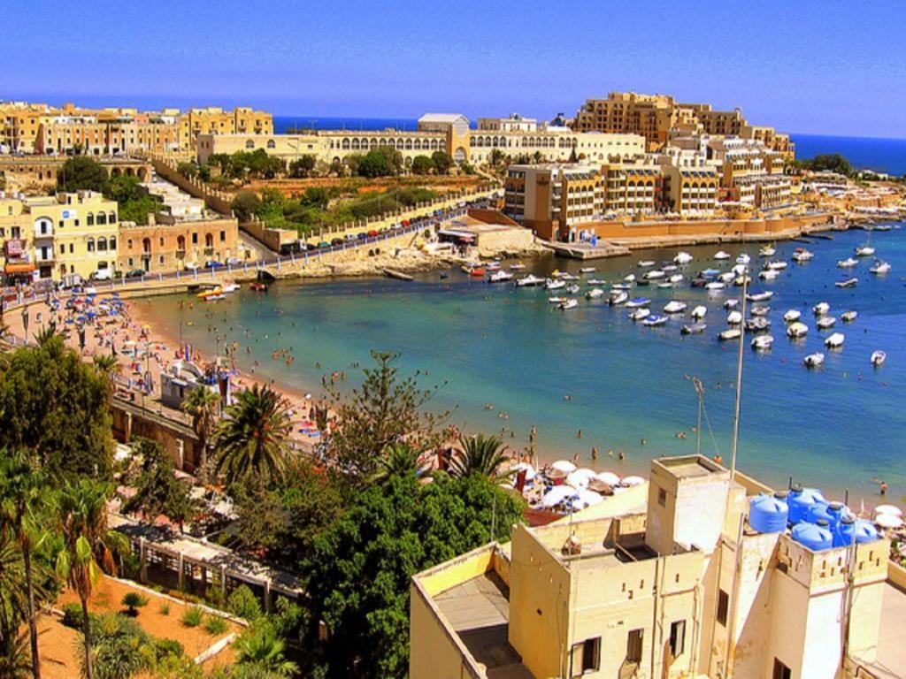 Luxe Apartment With Valletta And Harbour Views Sliema Exteriér fotografie