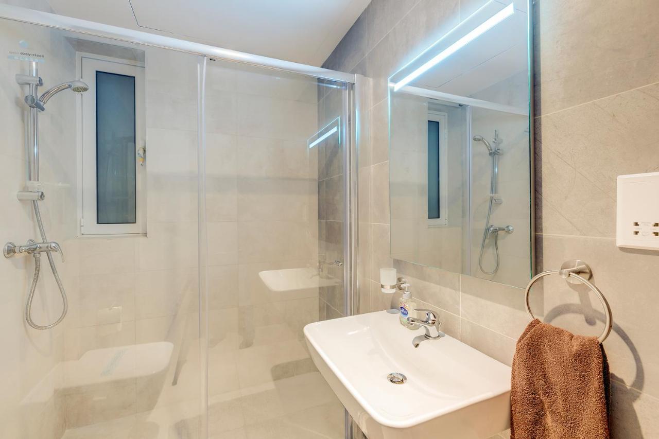Luxe Apartment With Valletta And Harbour Views Sliema Exteriér fotografie