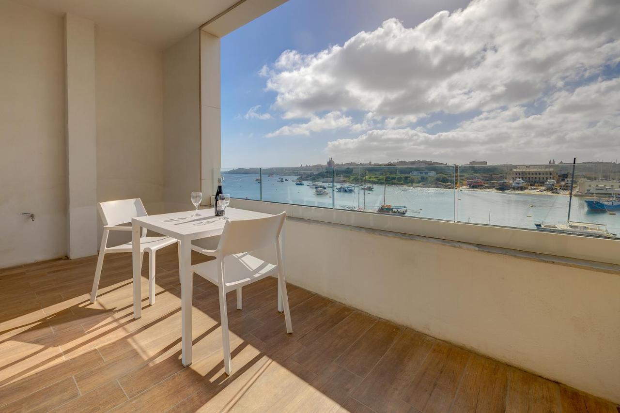 Luxe Apartment With Valletta And Harbour Views Sliema Exteriér fotografie