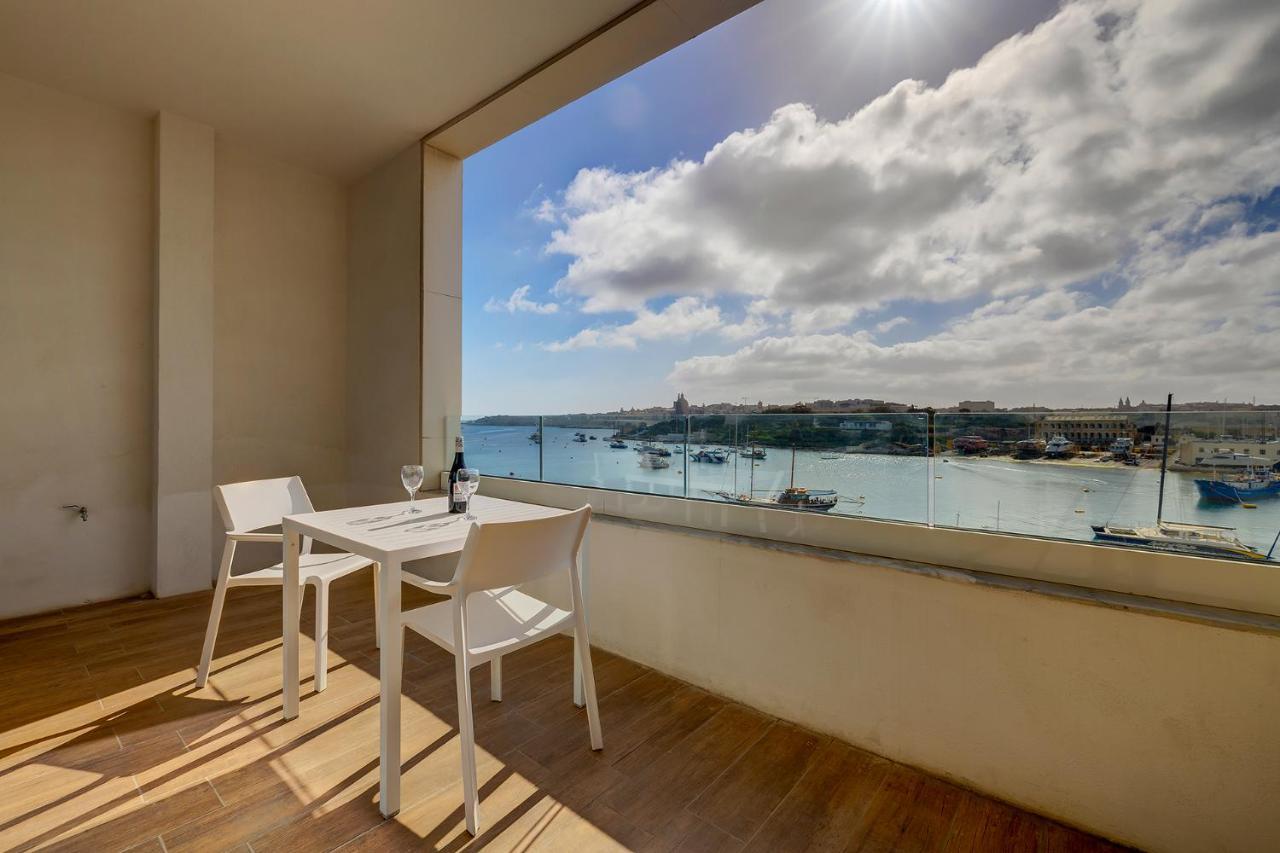 Luxe Apartment With Valletta And Harbour Views Sliema Exteriér fotografie