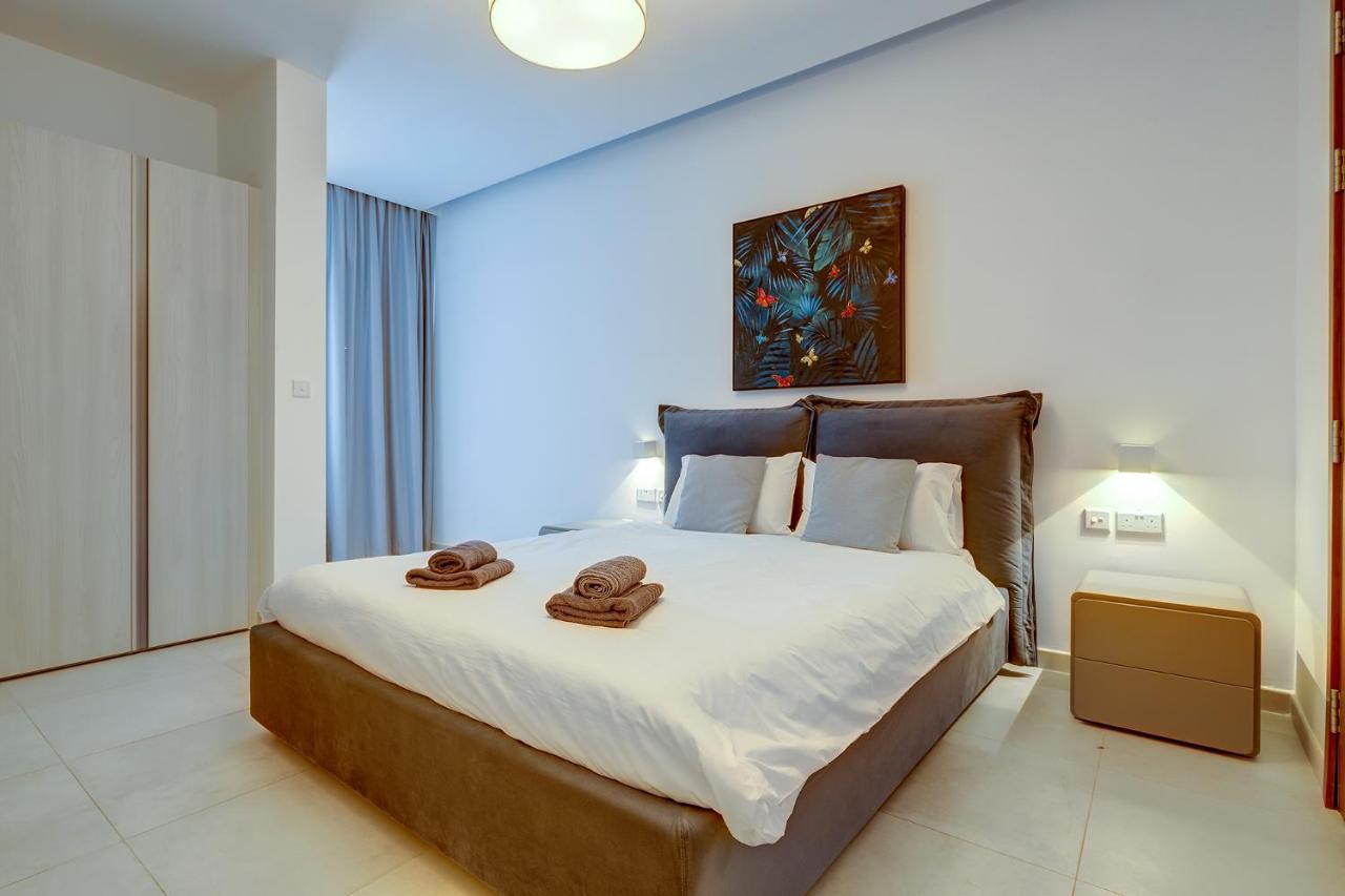 Luxe Apartment With Valletta And Harbour Views Sliema Exteriér fotografie